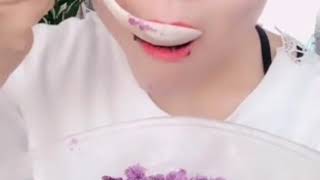 Ice Eating ASMR《碎碎冰》