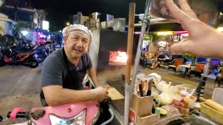 🇹🇭 $6 THAI Street Food PIZZA by WOODFIRE OVEN on Motorcycle | PATTAYA THAILAND