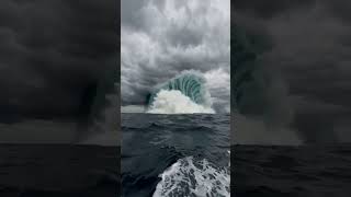 A scary mega tsunami in the sea  #waves #nature  #shortvideo #scary