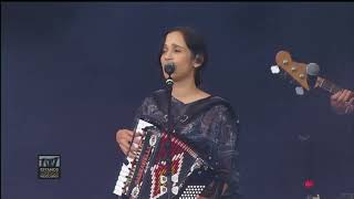 Julieta Venegas - El Presente (En Vivo Estamos Unidos Mexicanos)