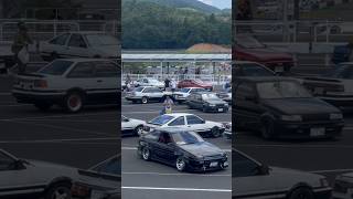 86の中にスーパーカー？