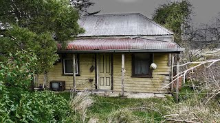 Abandoned- Country cottage with stuff and books! Plus a creepy old home with no access!