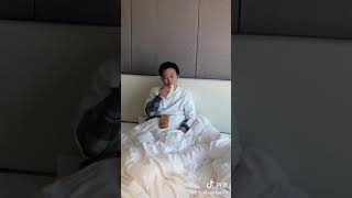 李玉剛抖音2021.01.02 新的一年我絕對聰明至極，不信咱們走着看。  https://v.douyin.com/JsXXjUd