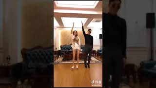 【Tik Tok】【抖音】十大最強蹦迪小姐姐，音樂高潮才一觸即發一看就知道是夜店老手了.flv