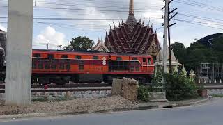 Alsthom 4130 เร่งเครื่อง ผ่านด้านใต้บ้านโป่ง ordinary train 251