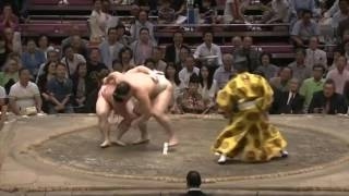 2016大相撲九州場所　五日目　宇良　対　東龍