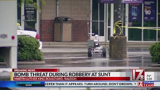 Bomb threat during bank robbery
