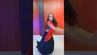 Navratri Special 🪘 Bhoom Padi Dance Video Madhuri Dixit Song #bhoompadiwithmadhuri #shorts #ytshorts