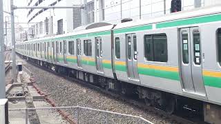 E231系1000番台宮ヤマU-105編成+横コツK-17(機器更新車)編成横浜駅到着