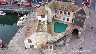 Lieutenance de Honfleur filmée par un drone