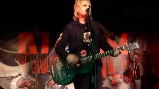 Mike Peters (The Alarm) Walk forever by side