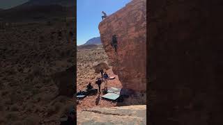 「perfect poser // v1 // red rock」