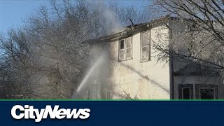 As another vacant home burns in Winnipeg, advocate calls for action