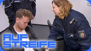 Wo ist seine Freundin? Blutbefleckter Mann weiß von nichts | Auf Streife | SAT.1 TV