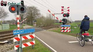 Spoorwegovergang Bathmen 😍4K😍 // Dutch railroad crossing