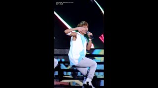 [재업로드] 인피니트 남우현 100918 MBC 제1회 대한민국 나눔 콘서트 - She's Back (Infinite Woohyun Fancam)