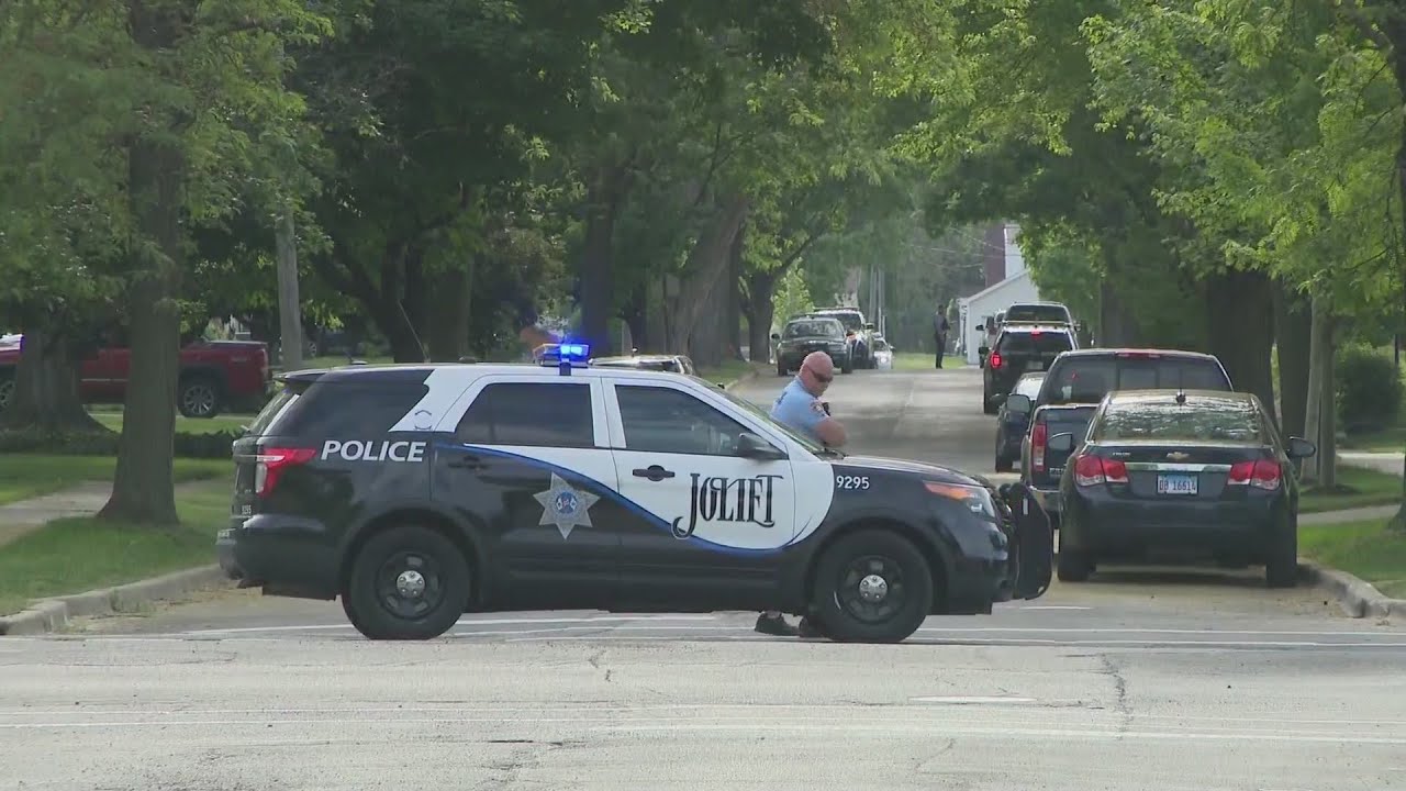 Joliet Shelter In Place Lifted Following Manhunt - YouTube