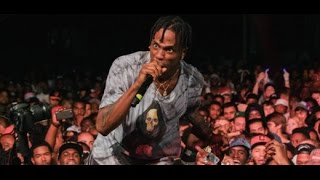 Travis Scott Turns Up on Security for Tryna Hold Fans back "DONT BOOK ME.. IF U CANT HANDLE IT"