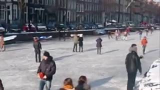 Schaatsen op de keizersgracht 2012 Amsterdam #grachten