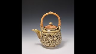 305. Throwing a Bamboo Handle Teapot with Hsin-Chuen Lin 林新春 提樑壺示範