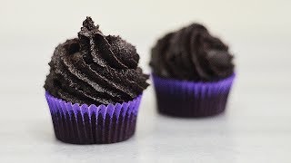 طرز تهیه خامه شکلاتی آسان برای تزیین انواع کیک و کاپ کیک (باترکریم شکلاتی) | Chocolate Buttercream