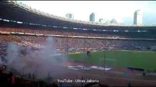 The Jakmania \u0026 Aremania Rekor Penonton Terbanyak dalam Sejarah Sepakbola Indonesia di Stadion GBK