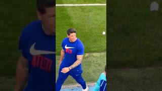 Fernando Torres es expulsado y reta a pelear a varios aficionados madridistas
