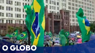 Bolsonaristas protestam em frente ao Comando Militar, no Rio de Janeiro