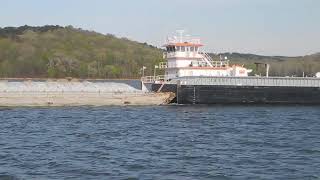 Pushboat ADDI BELLE on TN River