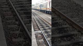 HWH-BWN GALLOPING LOCAL VIA MAIN LINE SKIPPING RISHRA WITH ANNOUNCEMENT #viralvideo #beml #highspeed