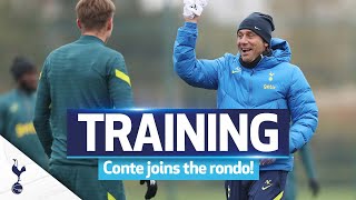 Antonio Conte gets involved in the rondo during training!