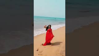 Dancing on the beach | In a saree | Ye dil deewana