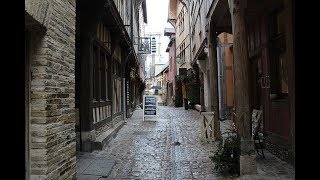 Places to see in ( Troyes - France ) Ruelle des Chats