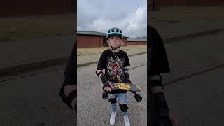 Swagtron NG-3 Swagskate Electric Skateboard for Kids \u0026 Teens with Kick-Assist review