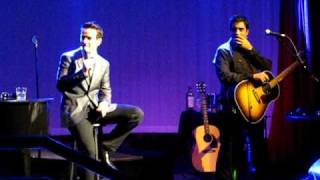 Eman's song about Joe & Broken foot girl - Joey McIntyre & Emanuel Kiriakou - Vegas 3/5/11