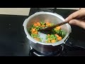 hi friends do watch my new receipe of hotel style green sagu like and subscribe.