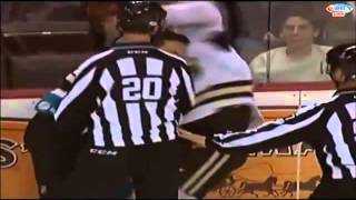 Hockeyfighters.cz  Mikael Tam vs Garrett Mitchell.wmv