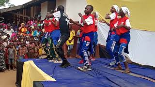 Lavalava Niuwe dance challenge by Mbekenyera Fema Club