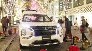 新型ＳＵＶ「アウトランダー」がツリーともす…東京・丸の内