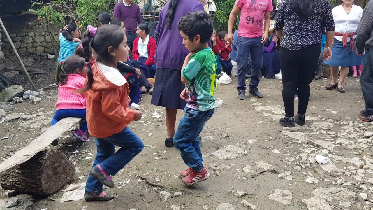 El Mejor Baile De Huayno Niños - YouTube