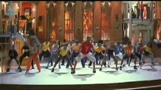 Vasu Movie : Venkatesh Dance Practice Scene : Venkatesh,Bhumika