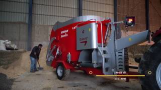 TINAZ - 6m³ Dikey Yem Karma ve Dağıtma Makinesi ( 6m³ Vertical Feed Mixer Wagon )