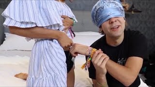 David Dobrik Being Uncomfortable Around Girls Flirting With Him For 4 Minutes an