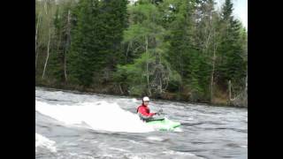 Kayak Pyranha Molan présenté par Canots Légaré \u0026 Pagaie Totale