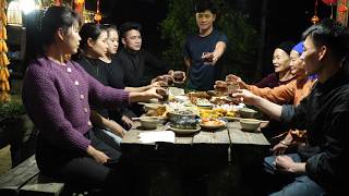 Record-breaking revenue — CEO Trieu Khang surprises employees with a huge bonus!