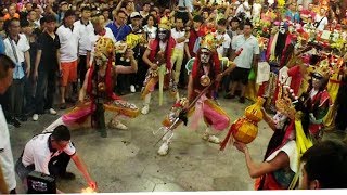 2019新莊大拜拜!喊班儀式-文武大眾老爺聖誕! Unique temple ceremony