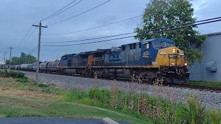 CSX 405 leads CSX X561 Manifest Train East at Sharonville, OH