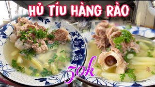 Hủ Tiếu Hàng Rào Gia Truyền, Quán Hẻm Lâu Năm Nước Dùng Ngọt Thanh Khách Đông Nườm Nượp