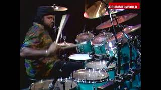 Dennis Chambers: The Big Open Drum Solo - #dennischambers #drumsolo #drummerworld