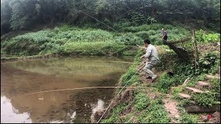 【小英子和小萍子】山東好友的一份禮物，兄弟倆拆開後直奔水田，這東西效果真好